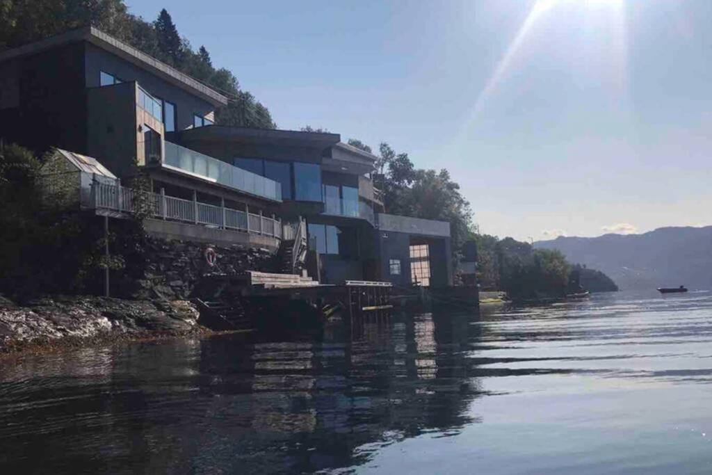 Panoramaresort In Hardangerfjorden Leilighet I Sjokanten Ved Hardangerfjorden For 7 Personer Boat , Sauna,Kajak, Sup For Rent Ойстезе Экстерьер фото